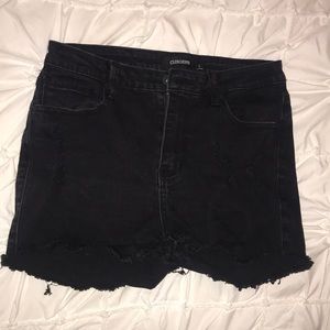Black distressed stretchy jean shorts